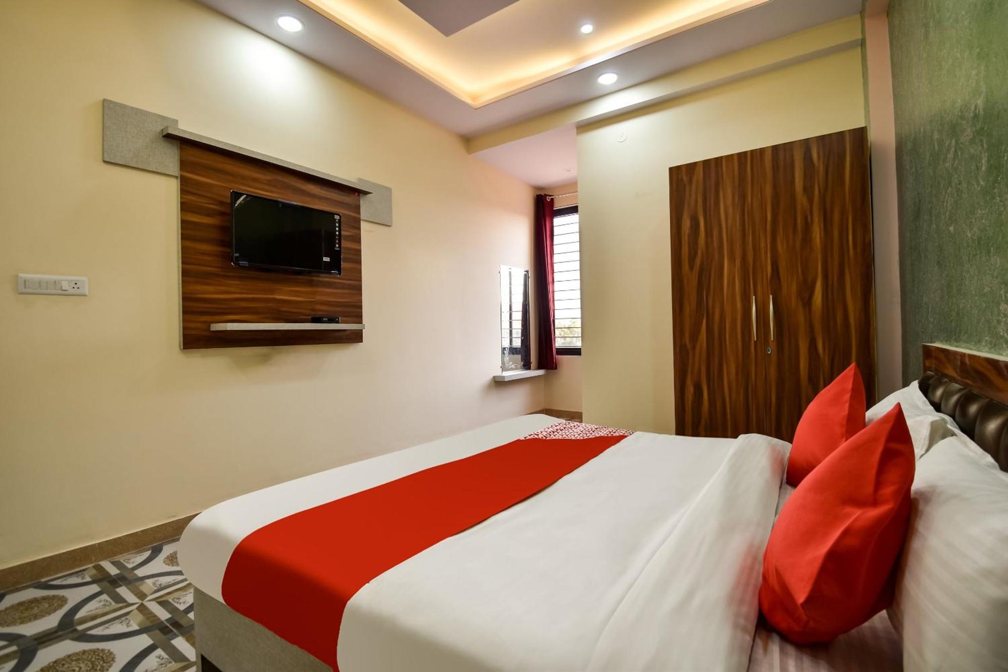 Oyo 70183 Sai Kripa 4* Jaipur